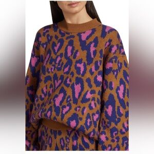 Farm Rio Caramel pop leopard sweater size XS